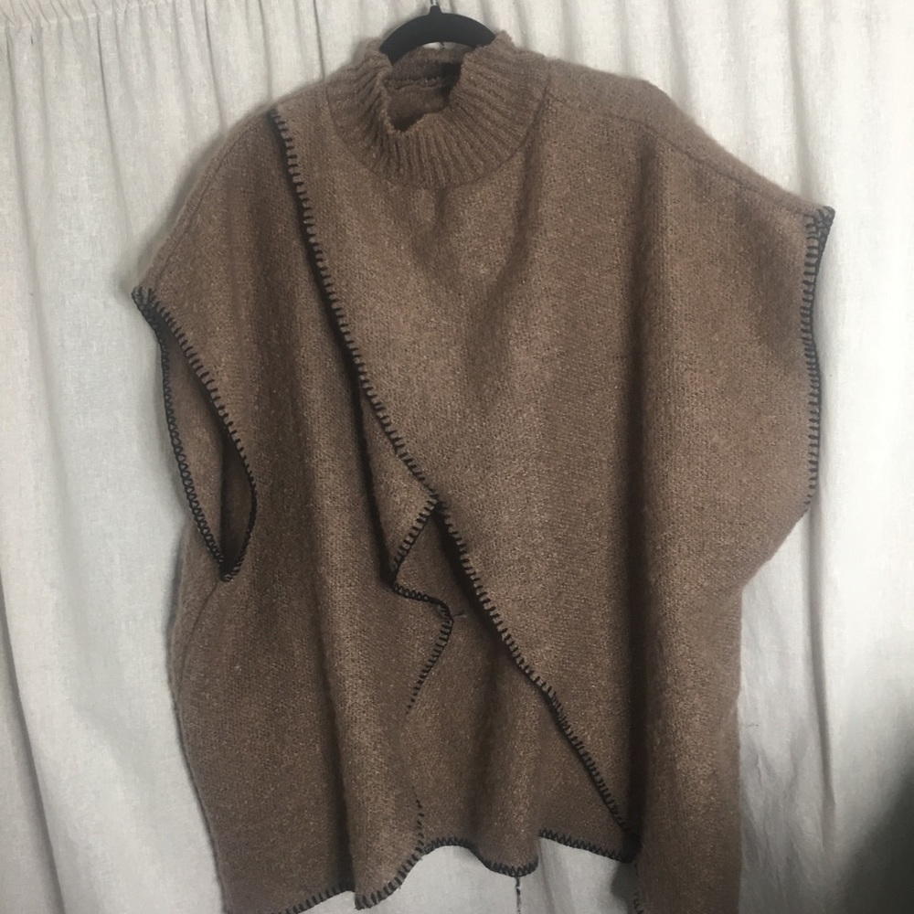 Short Sleeve Poncho